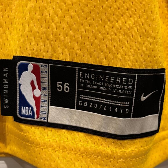 Men's LA Lakers Lebron James #23 Nike Home Jersey - Picture 6 of 7